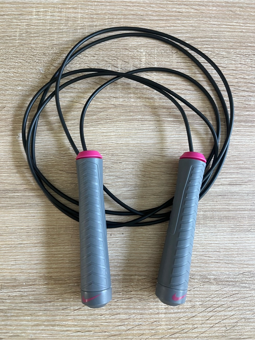 Nike Weighted Jump Rope, 9' Rope.5LB Weights - Picture 7 of 7